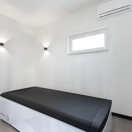 Holiday home Stunning In Near Sea Vir